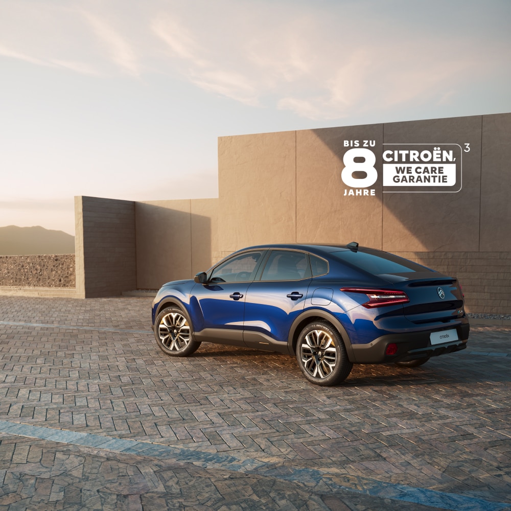 Front three‑quarter view of Citroën C4 X highlighting modern fastback design for confident, efficient and affordable driving.