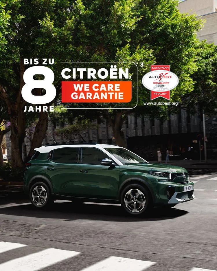 C3 Aircross fährt durch eine Stadt