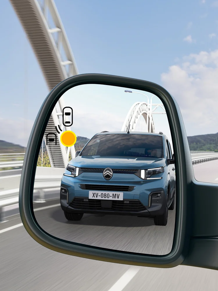 Mirror view ë-Berlingo with Blind Spot Detection enhancing safety, visibility, technology and confident lane‑change awareness