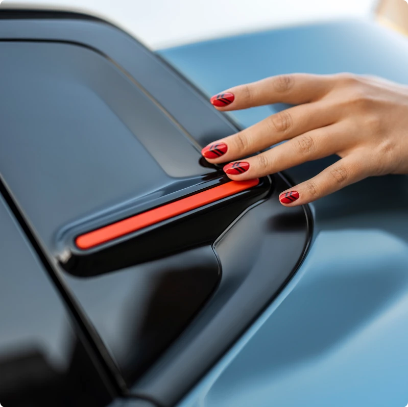 Nahaufnahme der C3 Color Clips, die anpassbare Außenakzente für stilvolle, verspielte und leicht austauschbare Personalisierung zeigt.