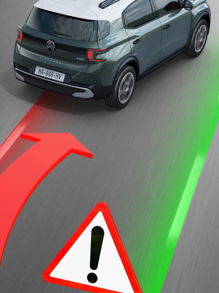 Straßen-Heckansicht des Citroën C3 Aircross SUV zeigt Spurverlassenswarnung für sicherere, controlled and erschwingliche Mobilität.