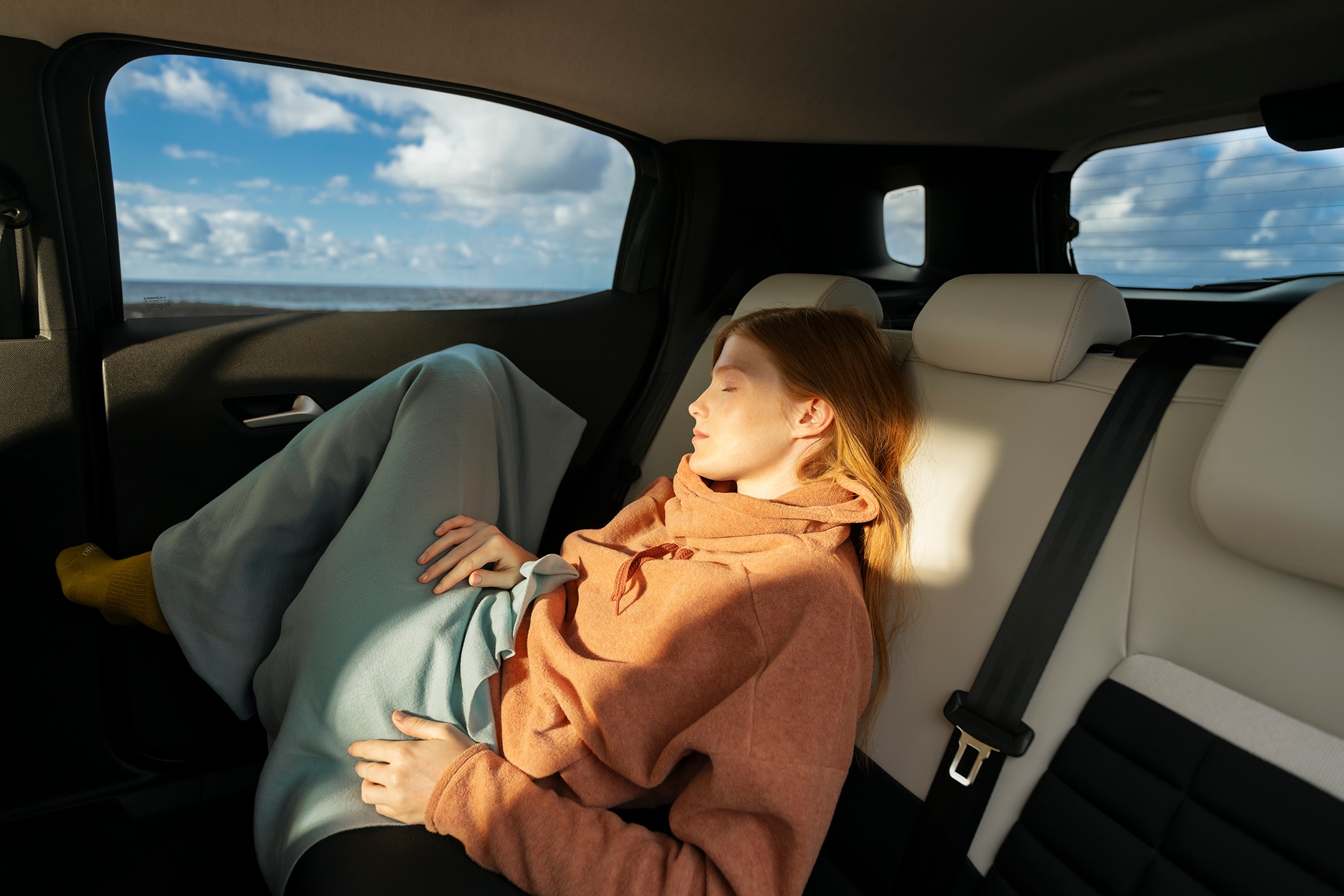 Innenraum-Video des Citroën C3 Aircross SUV präsentiert geräumigen Rücksitzkomfort für entspannte, versatile and erschwingliche Alltags-Passagiermobilität.