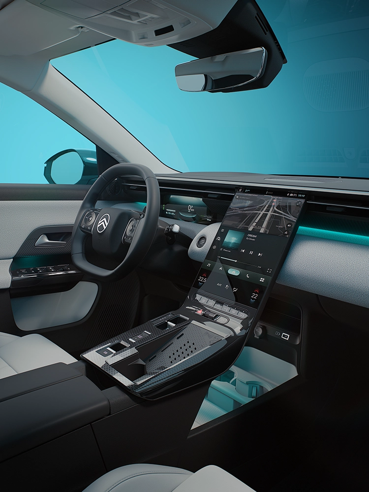 Innenansicht von der Fahrerseite des Citroën ë-C5 Aircross Emeraude; zeigt das Waterfall-Display und das Cockpit des C5 Aircross sowie die Konnektivität und den Komfort des Familien-SUV